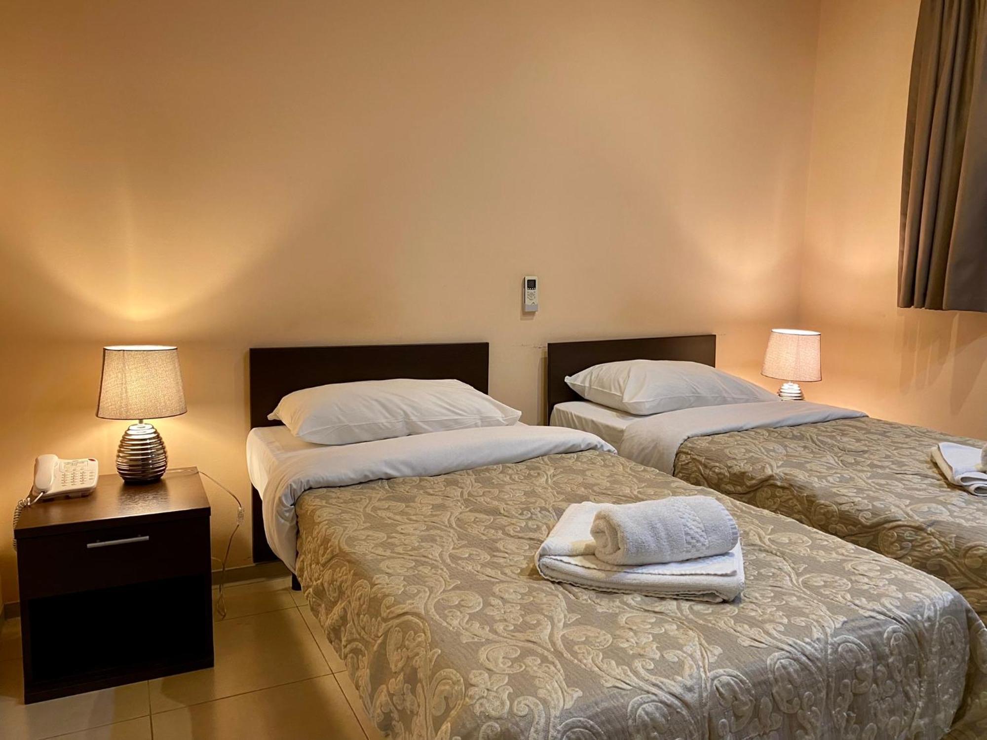 Malta Paradise Central Accomodation Hotel Saint Julian's Exterior photo